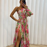 Kate - Elegant and Flowing Dress