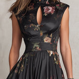 Courtney - Floral Keyhole Pleated Midi Dress